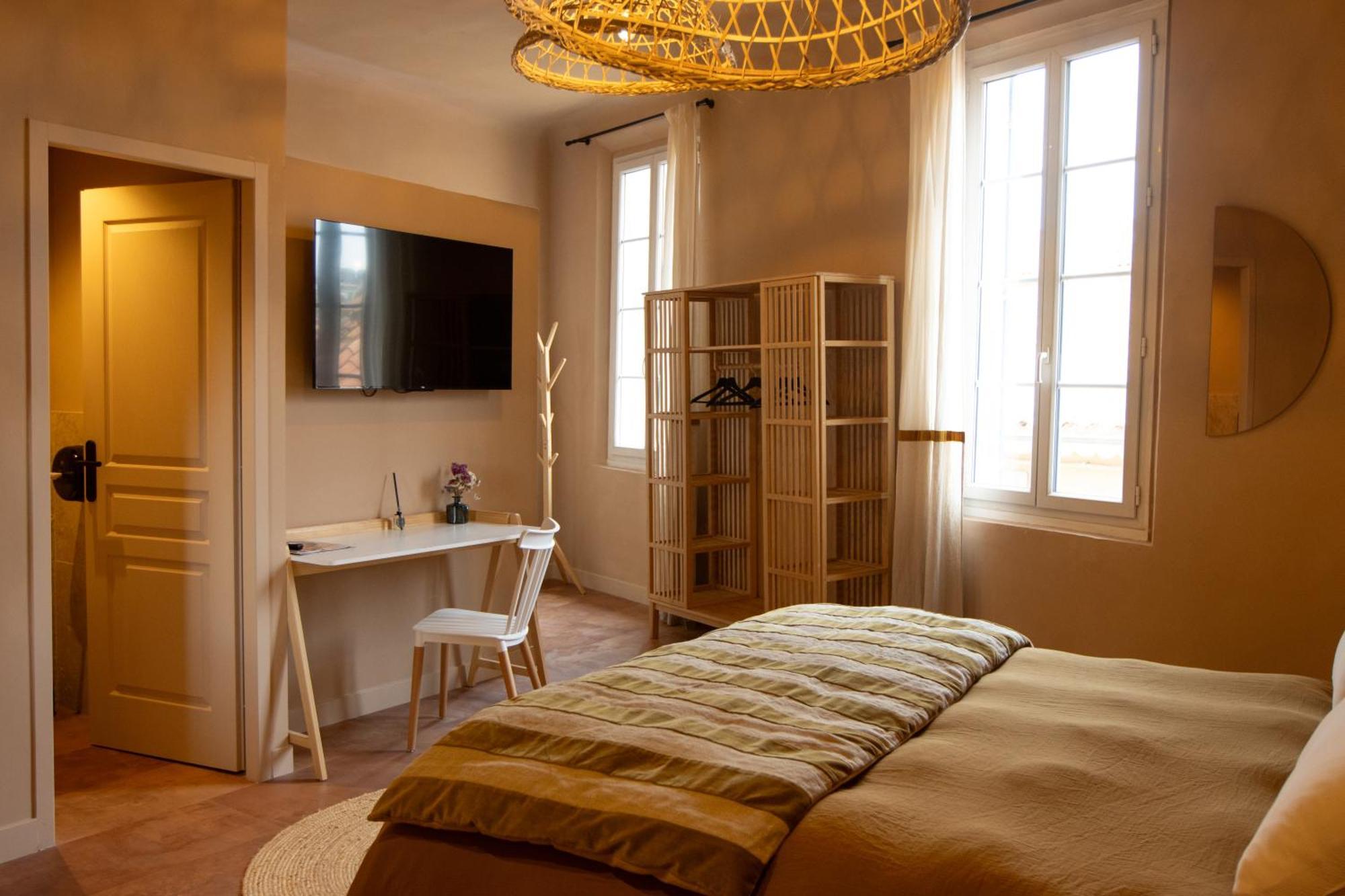 Hotel Le Clos Des Aromes